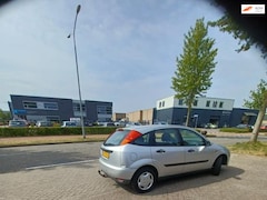 Ford Focus - 1.4-16V Trend. met APK en goed werkende airco
