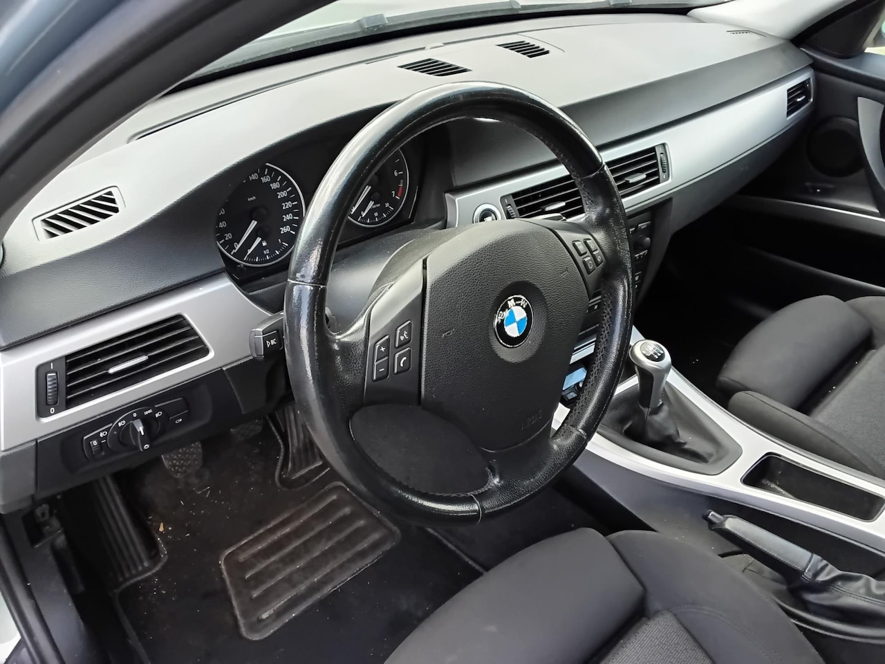 BMW 3-serie Touring - 318i High Executive NEEMT OLIE!
