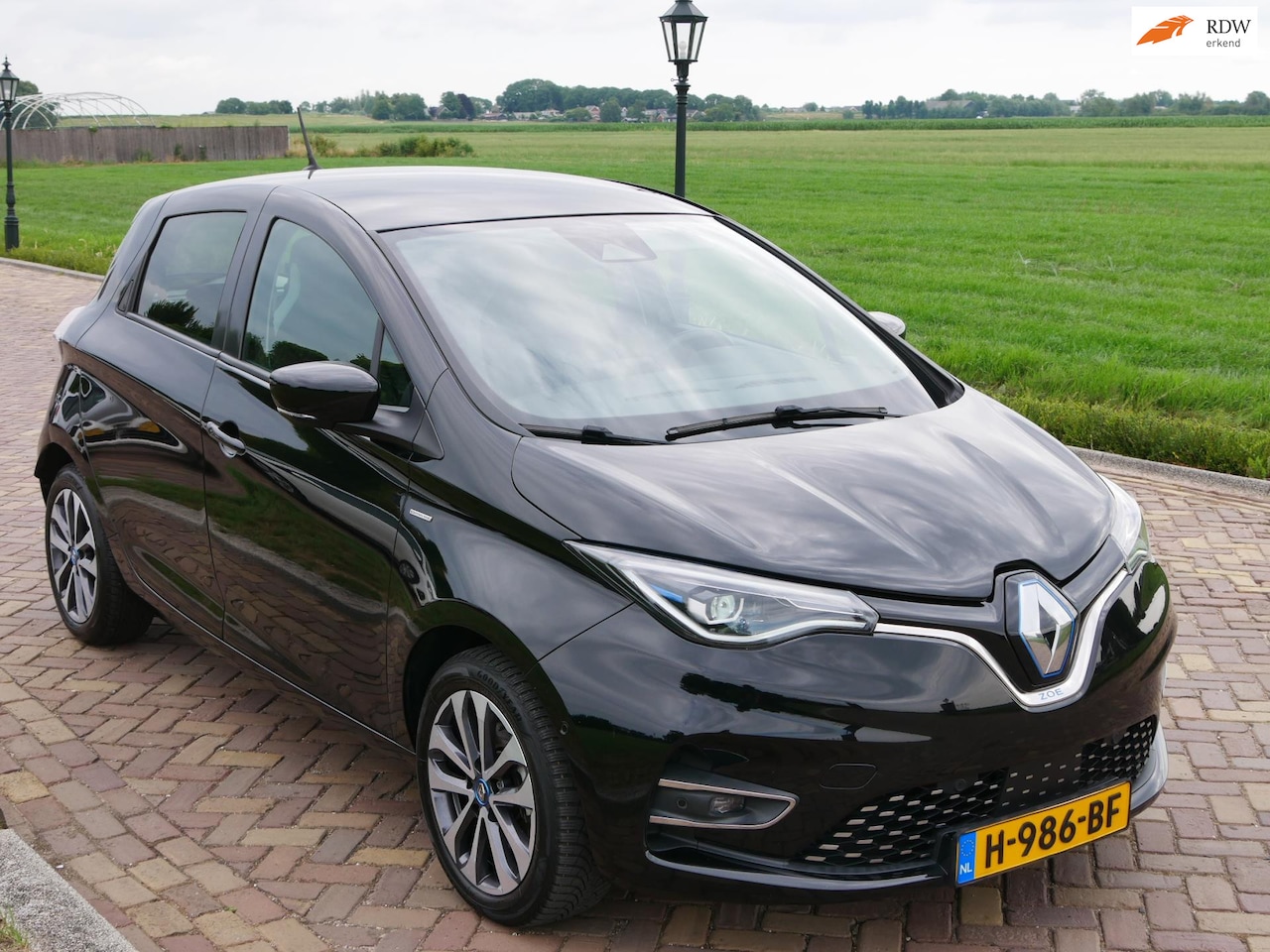Renault Zoe - R135 Edition One 52 kWh ** 9999 NETTO ** - AutoWereld.nl