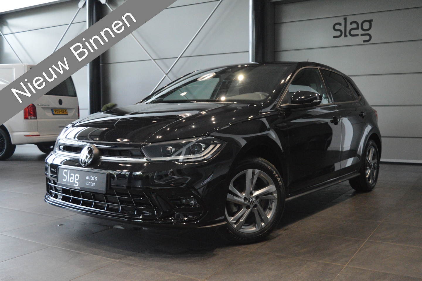 Volkswagen Polo - 1.0 TSI 2X R-LINE clima cruise camera led keyless 16 inch !! - AutoWereld.nl