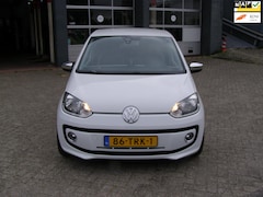 Volkswagen Up! - 1.0 high up met leren bekleding en airco