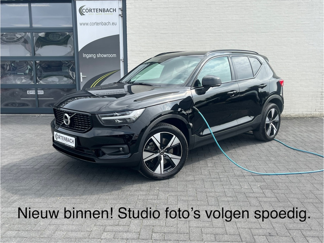 Volvo XC40 - 1.5 T5 Recharge R-Design | Zwenkbare trekhaak | Adaptieve cruise | Apple carplay | - AutoWereld.nl