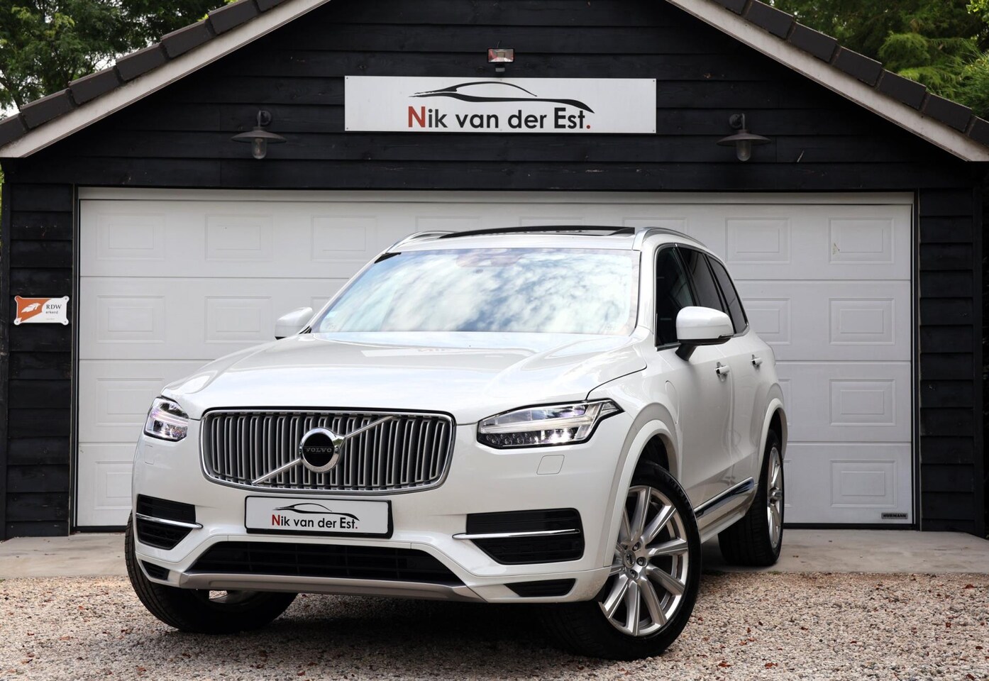 Volvo XC90 - 2.0 T8 Twin Engine AWD Inscription-Led-Pano-Luchtvering-Stoelkoeling/verwarming - AutoWereld.nl