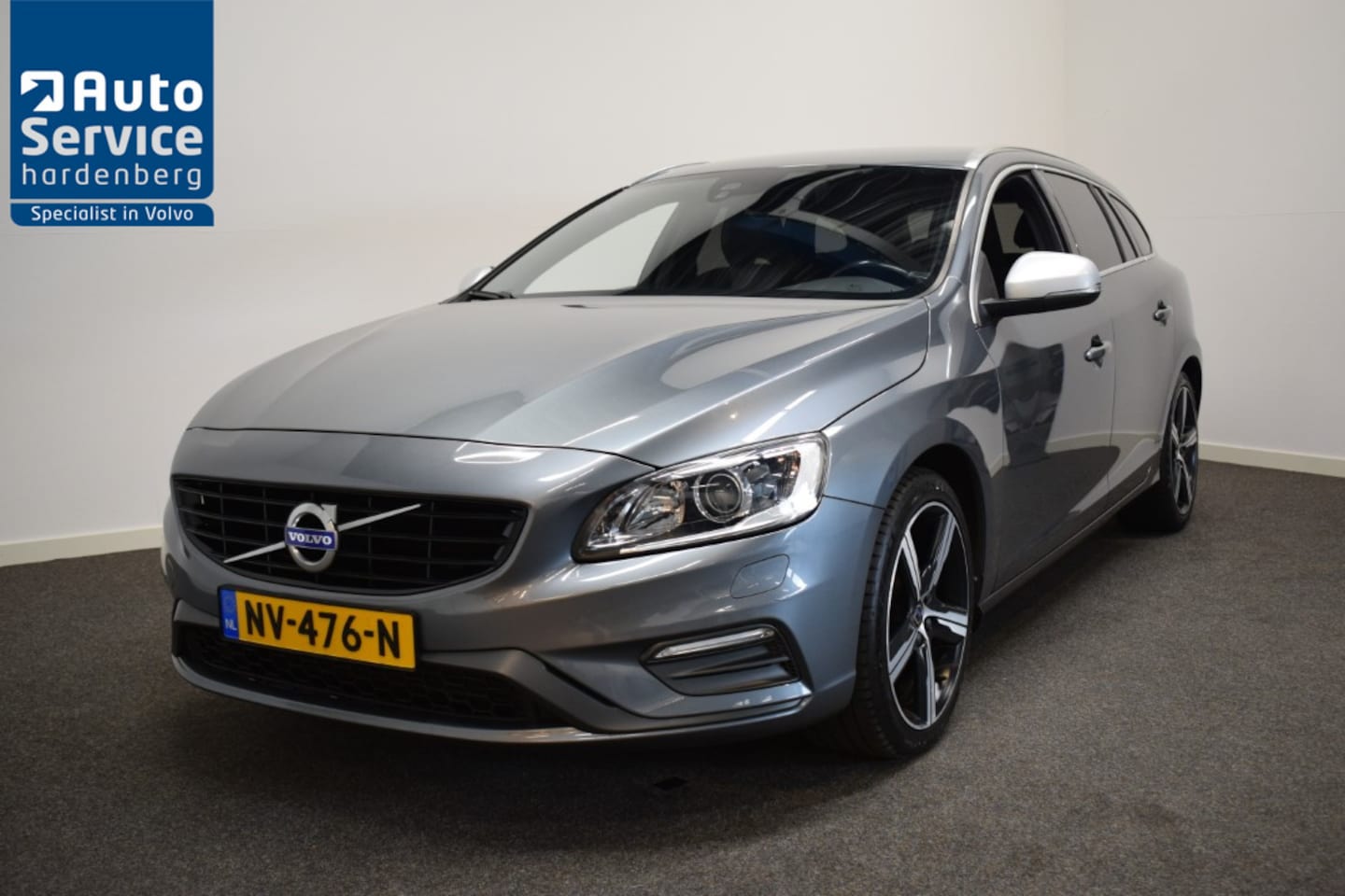 Volvo V60 - T3 153pk AUT6 R-Design Nordic+ Trekhaak 1500kg/ Cruise/ Xenon/ Navi - AutoWereld.nl