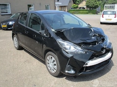 Toyota Yaris - 1.5 VVT-i Aspiration Airco NAP