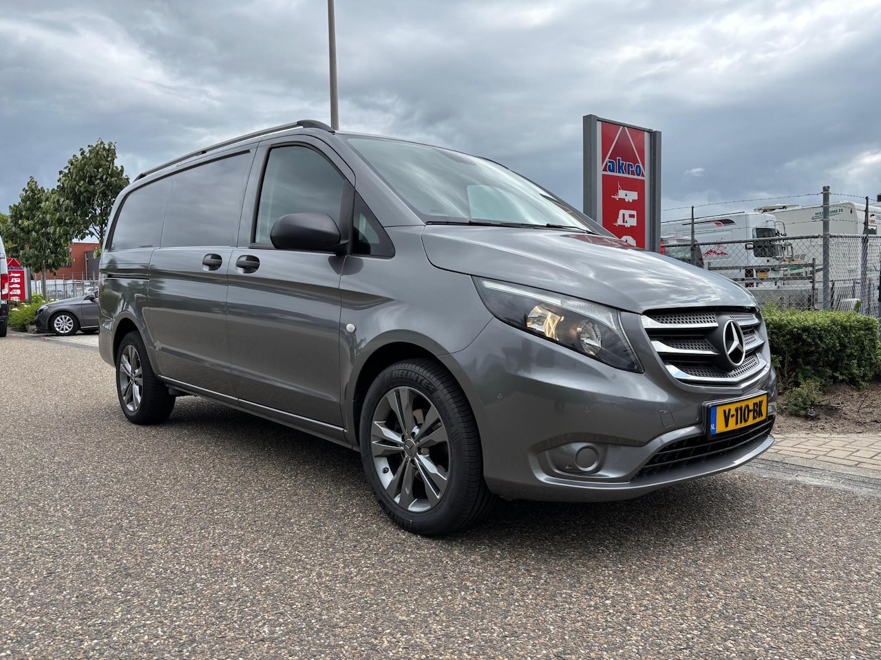 Mercedes-Benz Vito - 114 CDI Lang Business Ambition | Automaat | Camera | Cruise control | Navi | Airco - AutoWereld.nl