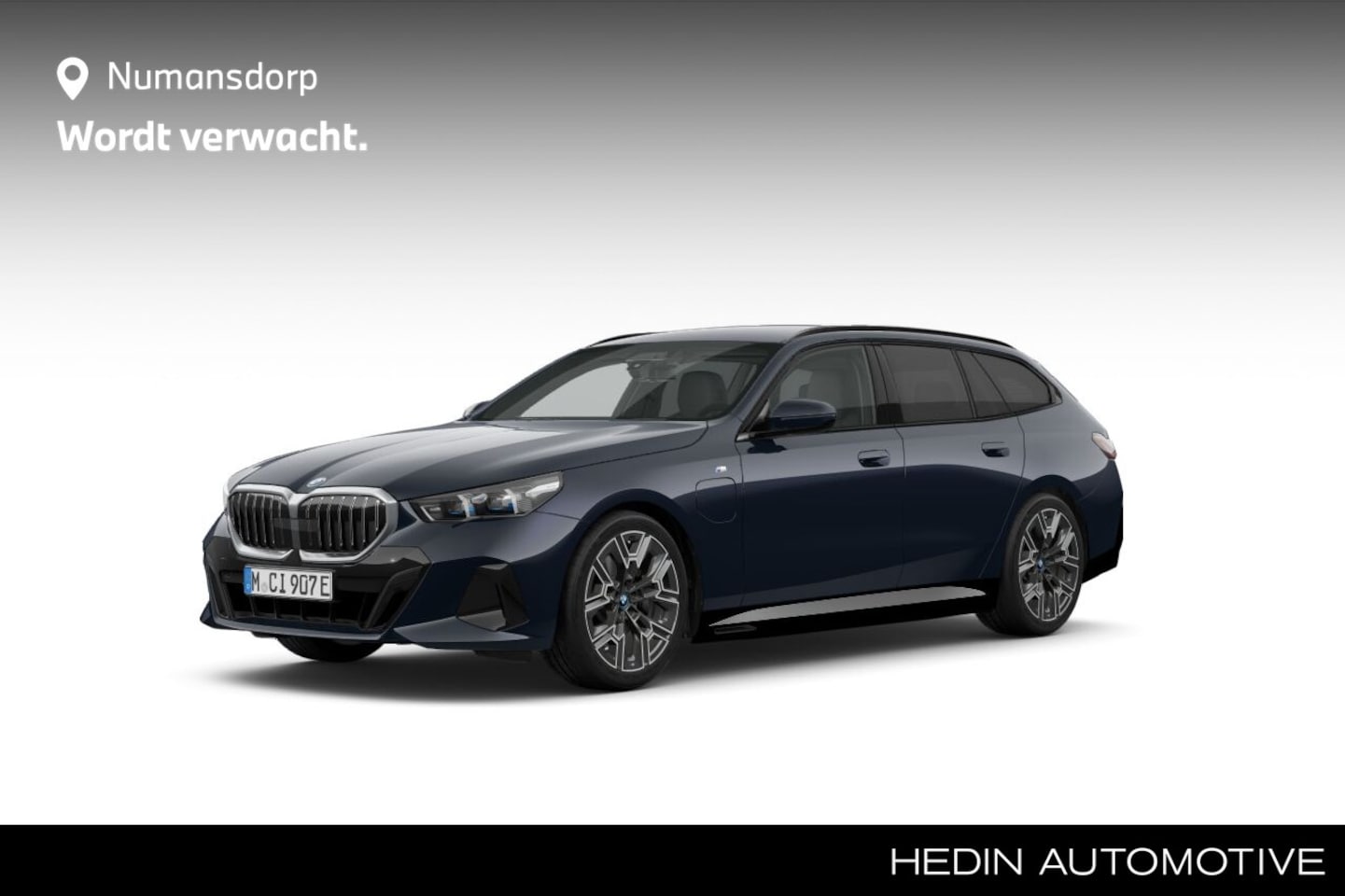 BMW 5-serie Touring - 530e | M-Sport | Elek. Trekhaak | Camera | 20'' | Driv. Ass. Plus - AutoWereld.nl