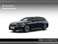 BMW 5-serie Touring - 530e | M-Sport | Elek. Trekhaak | Camera | 20'' | Driv. Ass. Plus