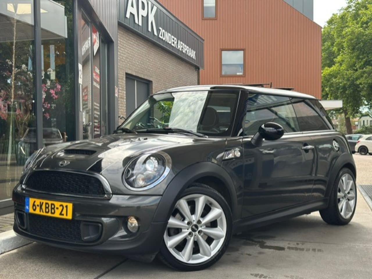 MINI Cooper S - Mini 1.6 Westminster | Pano | JCW uitlaat | 225 PK Cruise control | Stoel verw. - AutoWereld.nl