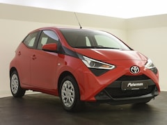 Toyota Aygo - 1.0 VVT-i x-play | Automaat | Camera | Carplay