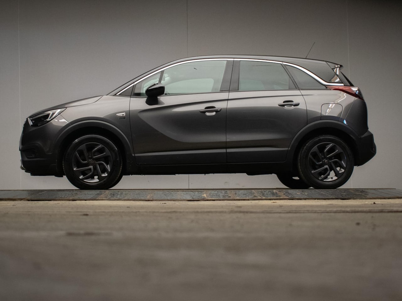 Opel Crossland X - 1.2 Edition 2020 Sport (APPLE CARPLAY,NAVI,PDC,CLIMATE,LED,CRUISE,LANE ASSIST,SPORTSTOELEN - AutoWereld.nl