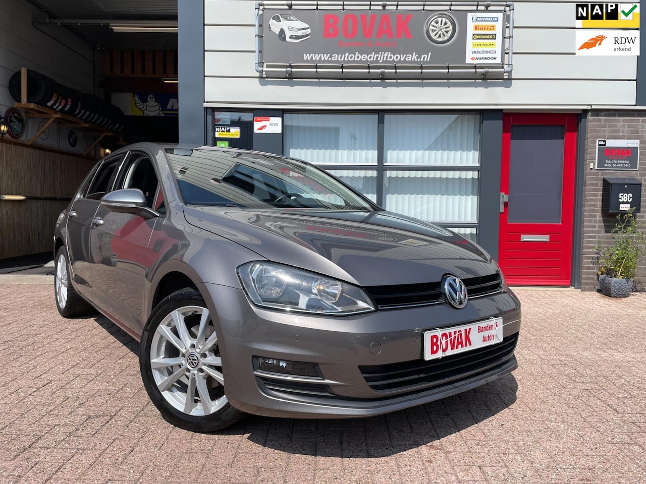 Volkswagen Golf - 1.2 TSI Highline Grey 5 deurs - AutoWereld.nl