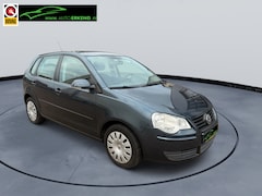 Volkswagen Polo - 1.4-16V Comfortline