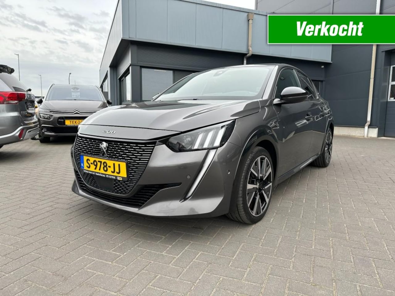 Peugeot 208 - 1.2 PureTech GT Aut. Navi Camera Apple-CarPlay Panoramadak - AutoWereld.nl