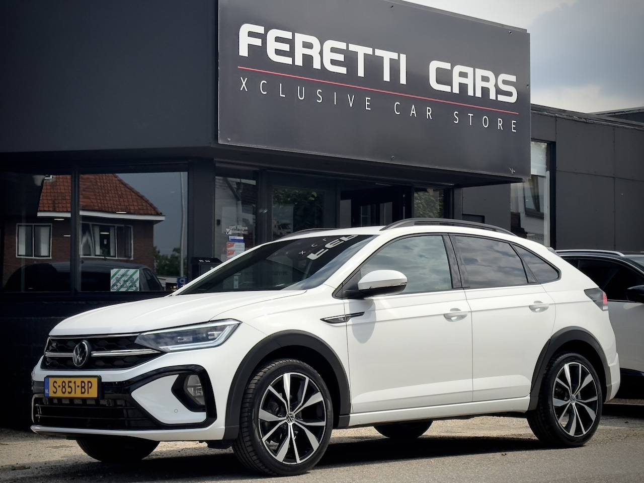 Volkswagen Taigo - 1.0 TSI AUT7 R-LINE 60D.KM!! NAVI CAMERA DIGI-DASH APPLE-CARPLAY IQ-DRIVE LED LMV PDC - AutoWereld.nl