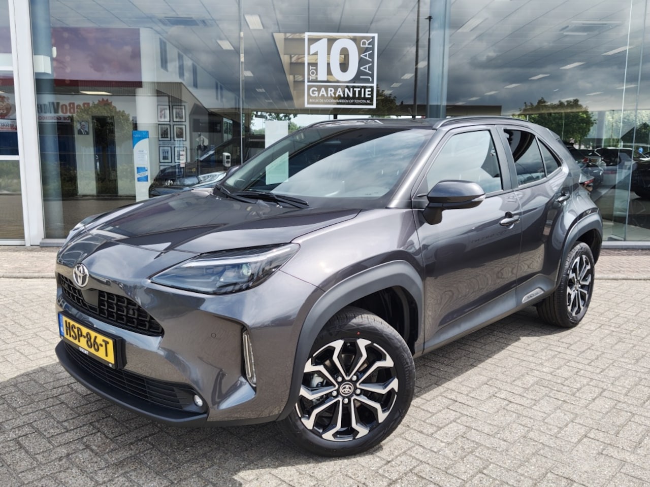 Toyota Yaris Cross - 1.5 Hybrid 130 Dynamic | Comfort Pack | Sensoren v/a | Stoelverw - AutoWereld.nl