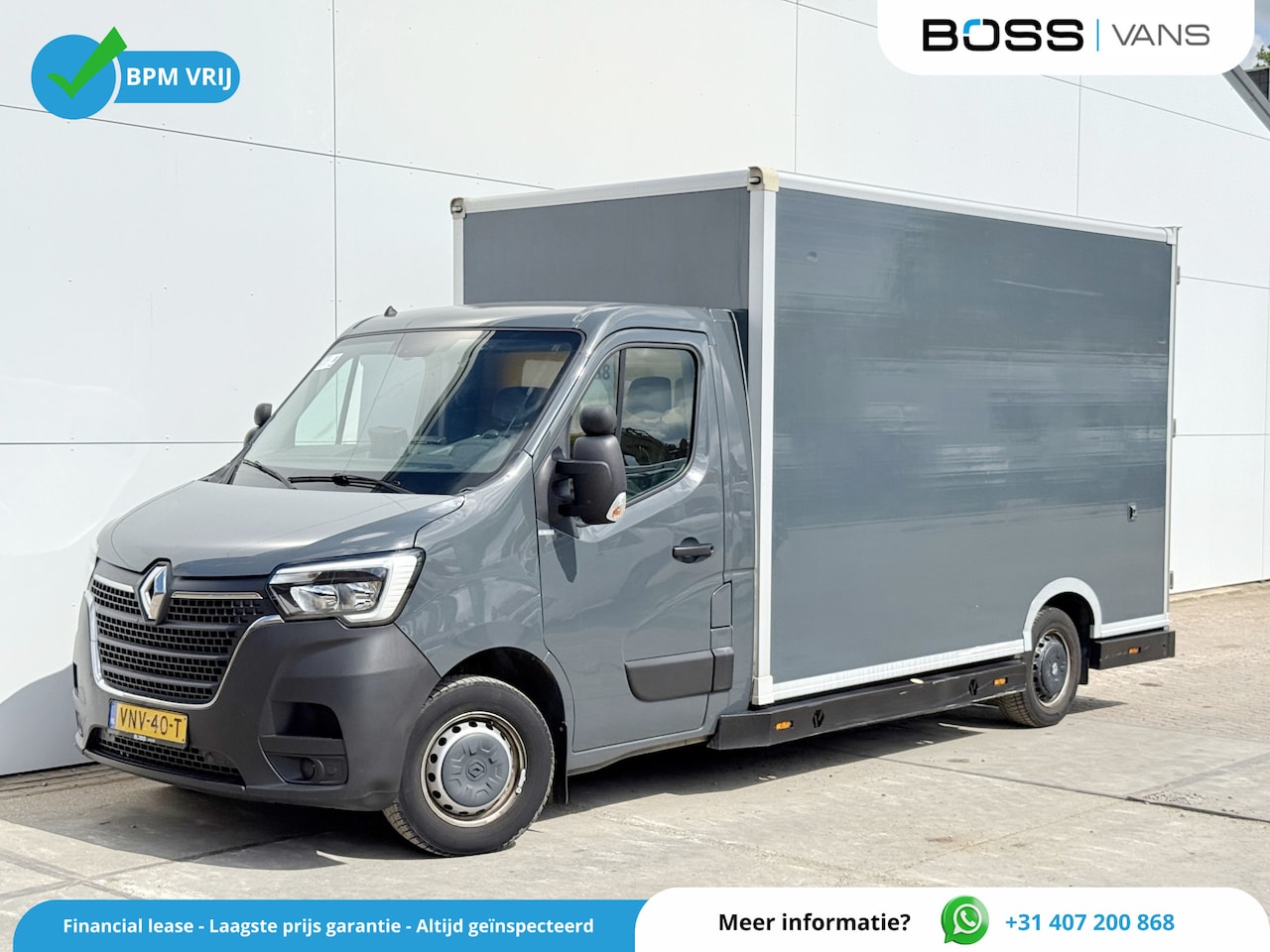 Renault Master - 150pk Automaat Luchtvering Airco Cruise Control Plancher Foodtruck Meubelbak Paardenwagen - AutoWereld.nl