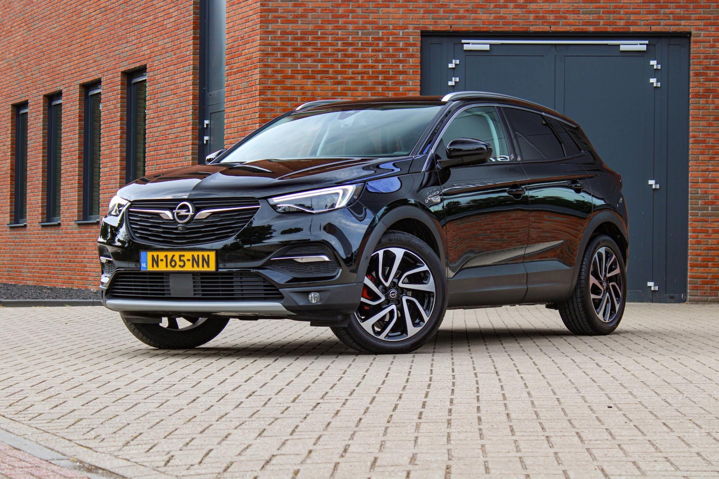 Opel Grandland X - 1.6 Turbo Ultimate | Memory | Trekhaak | Stoelventilatie | Rondom camera - AutoWereld.nl