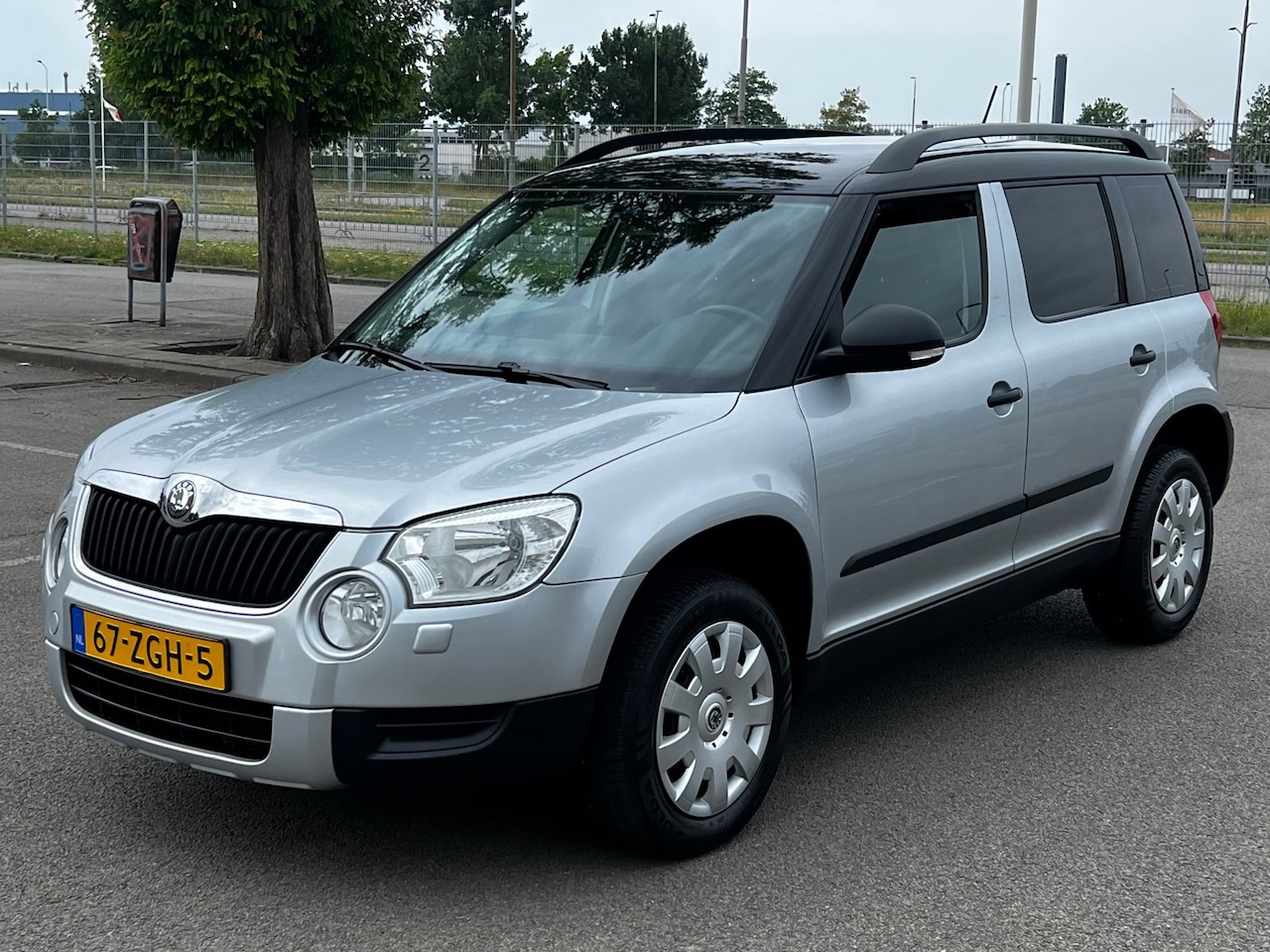 Skoda Yeti - 1.2 TSI 77KW DSG Comfort - AUTOMAAT - Nieuwe APK - AutoWereld.nl