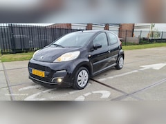 Peugeot 107 - 1.0 Active Peugeot 107 AIRCO 5drs APK 1jr Garantie en inruil mogelijk