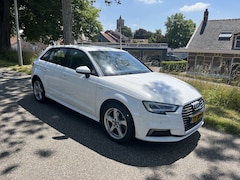 Audi A3 Sportback - 1.4 e-tron Sport