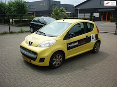 Peugeot 107 - 1.0-12V XR werkende airco div. beschadigingen
