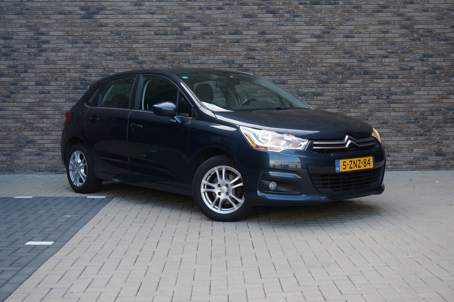 Citroën C4 - 1.2 e-THP Collection Trekhaak Cruise Control PDC - AutoWereld.nl