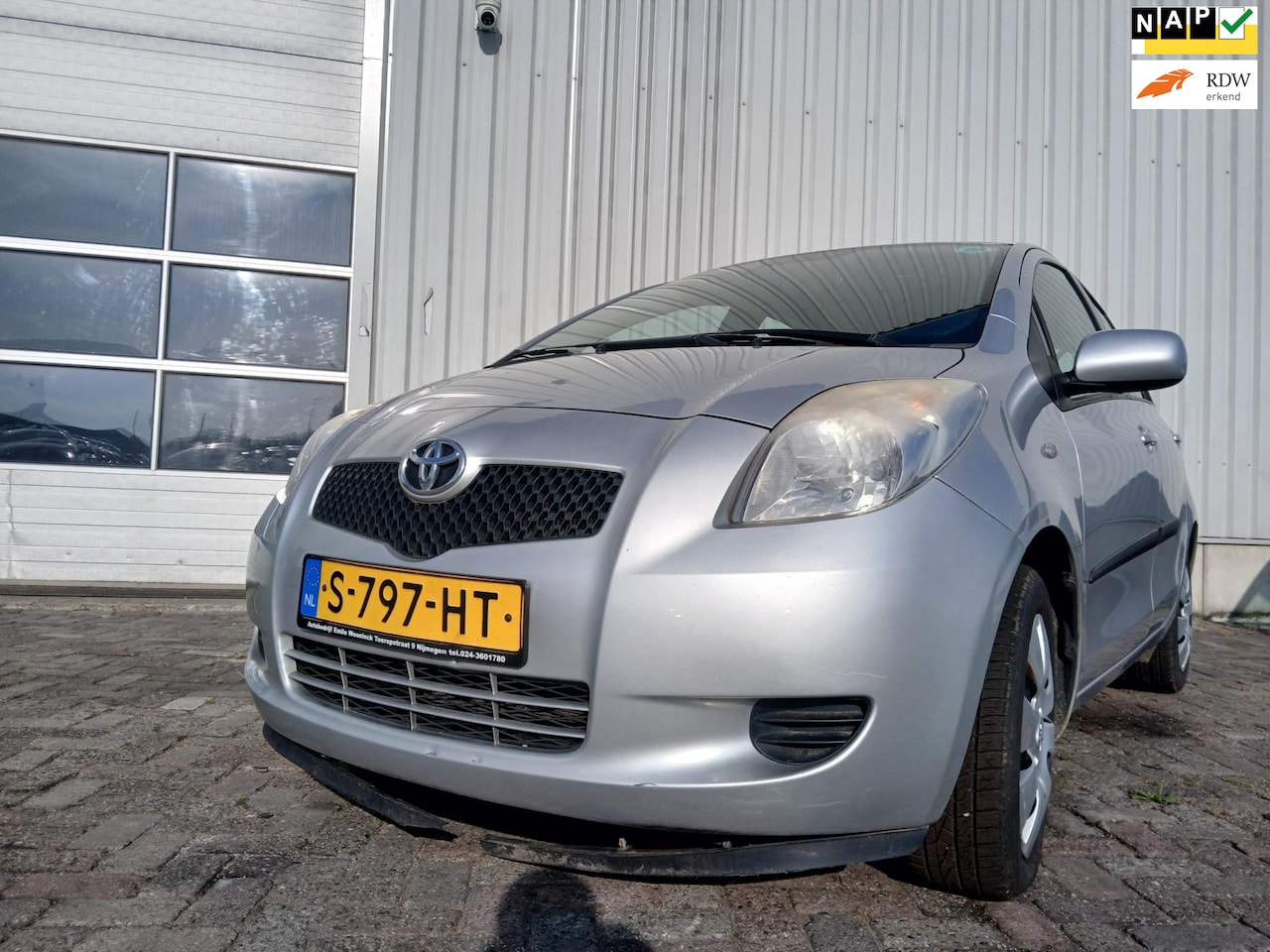 Toyota Yaris - 1.3 VVTi Terra - Airco - Display - Schade - AutoWereld.nl