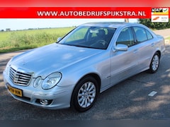 Mercedes-Benz E-klasse - E280 // NAVIGATIE / LEER / DISTRONIC //