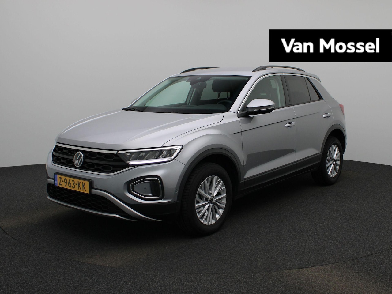 Volkswagen T-Roc - 1.0 TSI Life Business 110 PK | Navigatie | Camera | Stoelverwarming | Climate Control | Pa - AutoWereld.nl