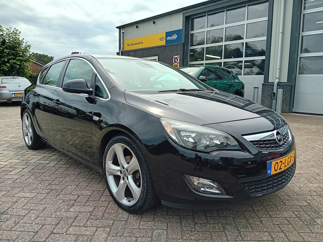 Opel Astra - 1.4 Turbo Sport - Navigatie - Trekhaak - AutoWereld.nl