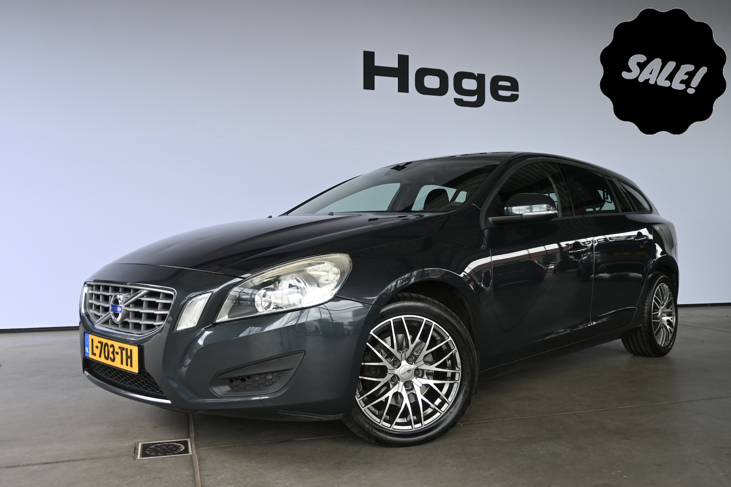 Volvo V60 - 1.6 T3 Kinetic Clima Navigatie Cruise Control Goed Onderhouden! Inruil Mogelijk! - AutoWereld.nl