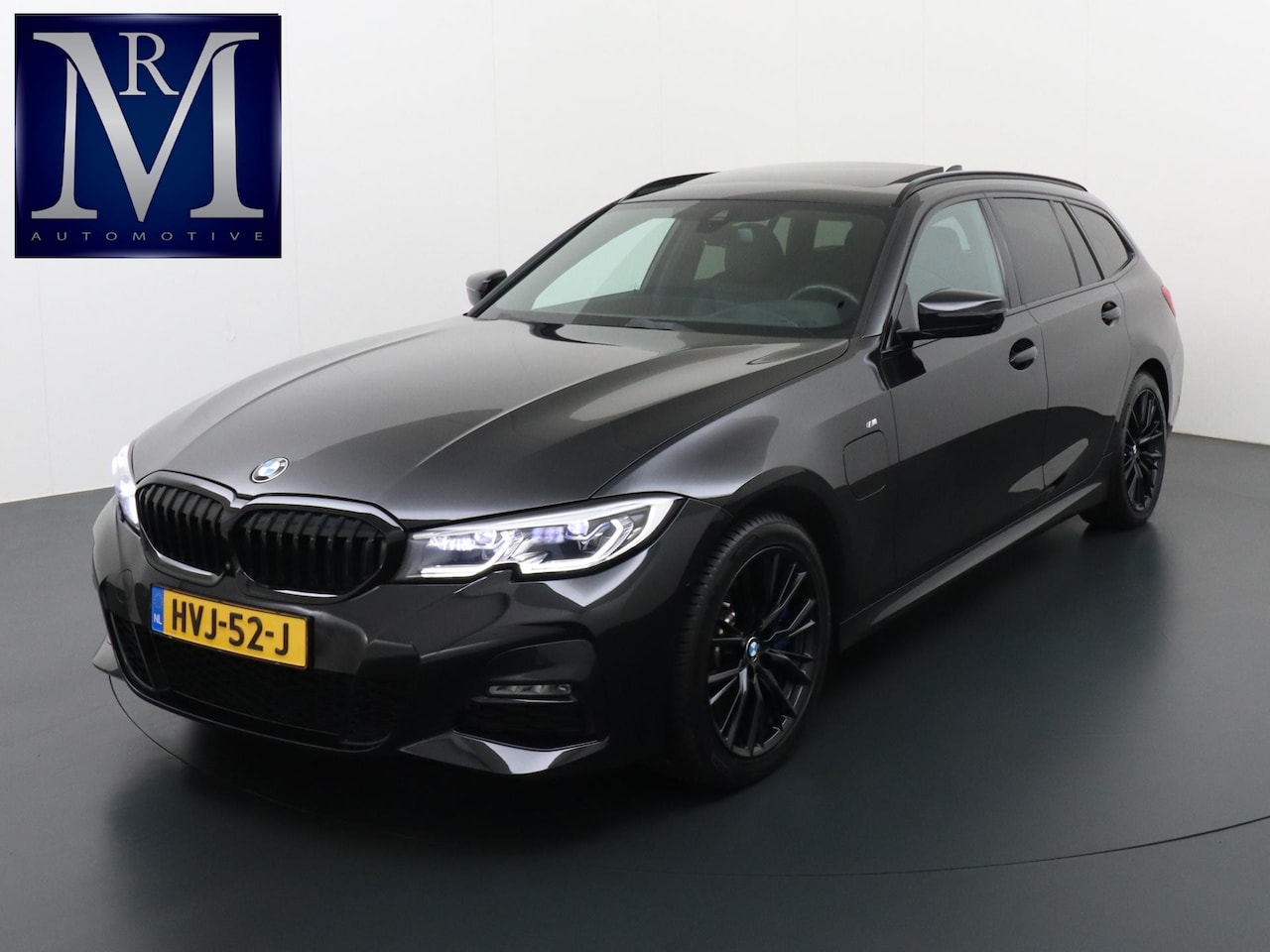 BMW 3-serie Touring - 330e M SPORT | LASER LED | 360 CAMERA | ELECTR STOELEN | LEDER | HEAD UP | PANORAMADAK| DO - AutoWereld.nl