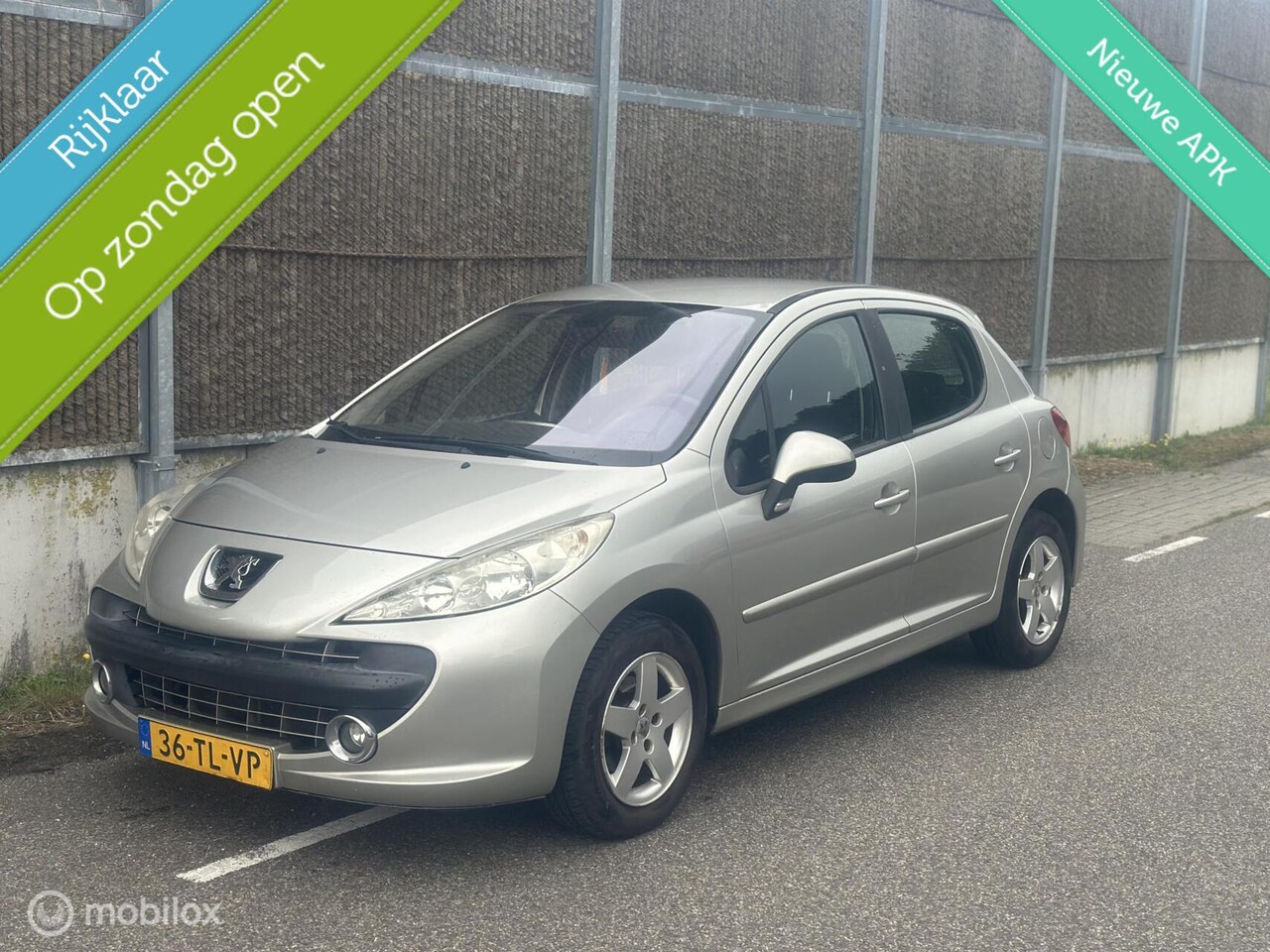 Peugeot 207 - 1.4-16V XS Pack NWEKOPPELING/CLIMA/NWEAPK - AutoWereld.nl