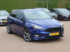 Ford Focus - 1.5 ST-Line / Trekhaak / Navigatie / Parkeerhulp V+A / 18'' / Xenon / Cruise Control