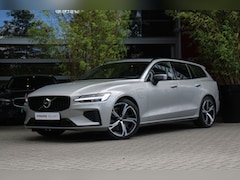 Volvo V60 - 2.0 T6 Plug-in hybrid AWD Ultimate Dark | Tailored Wool | Panoramadak | Memory | Harman/Ka