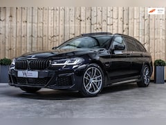 BMW 5-serie Touring - 530e xDrive M-Sport *Pano*4-Wielbesturing*H/K*Massage