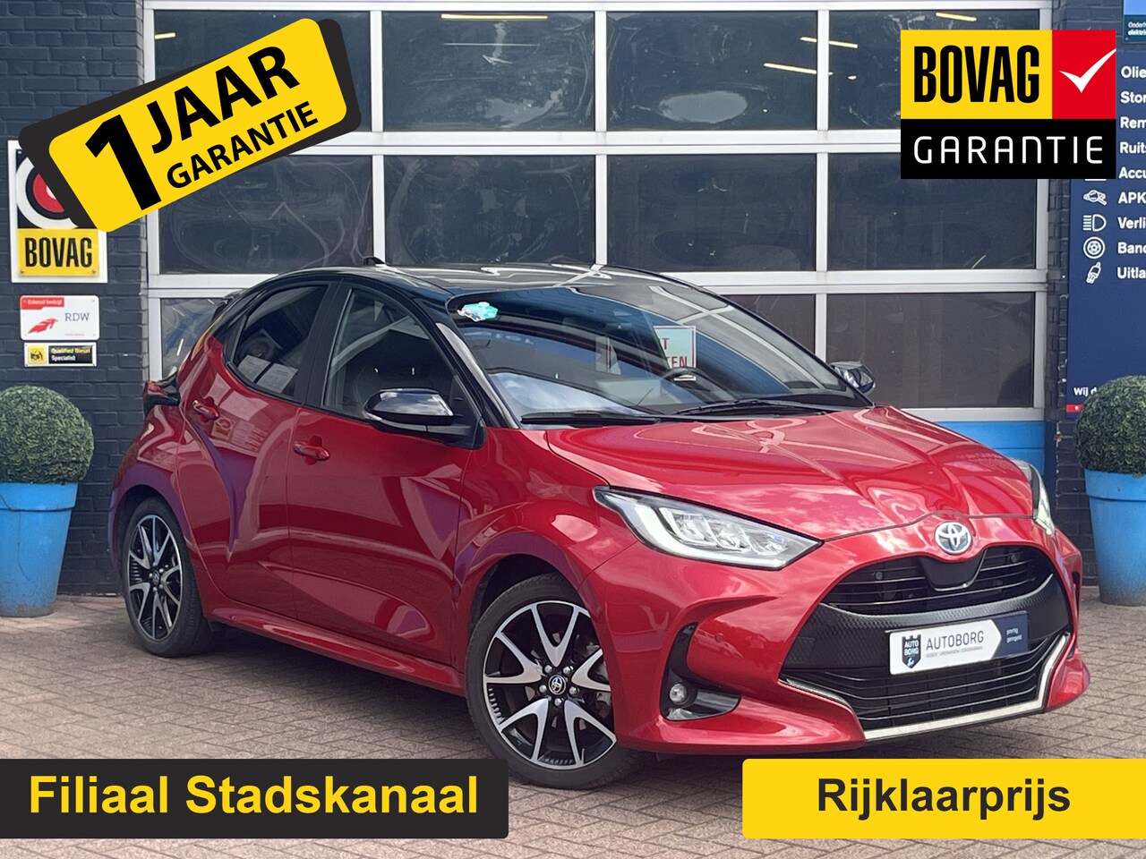 Toyota Yaris - 1.5 Hybrid Executive GRATIS Afleverpakket! | Trekhaak | Head-Up-Display | Achteruitrijcame - AutoWereld.nl