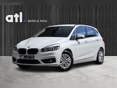 BMW 2-serie Active Tourer - 218i Essential Trekhaak, Park Distance Control (PDC), lichtmetalen V-spaak 471 velgen, Act