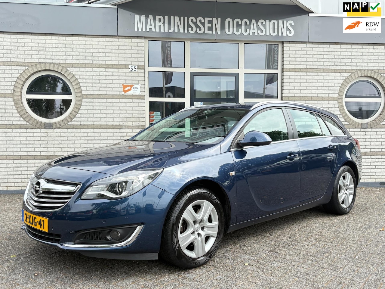 Opel Insignia Sports Tourer - 1.6 T Business+ |Pdc,Navi,Cruise| - AutoWereld.nl