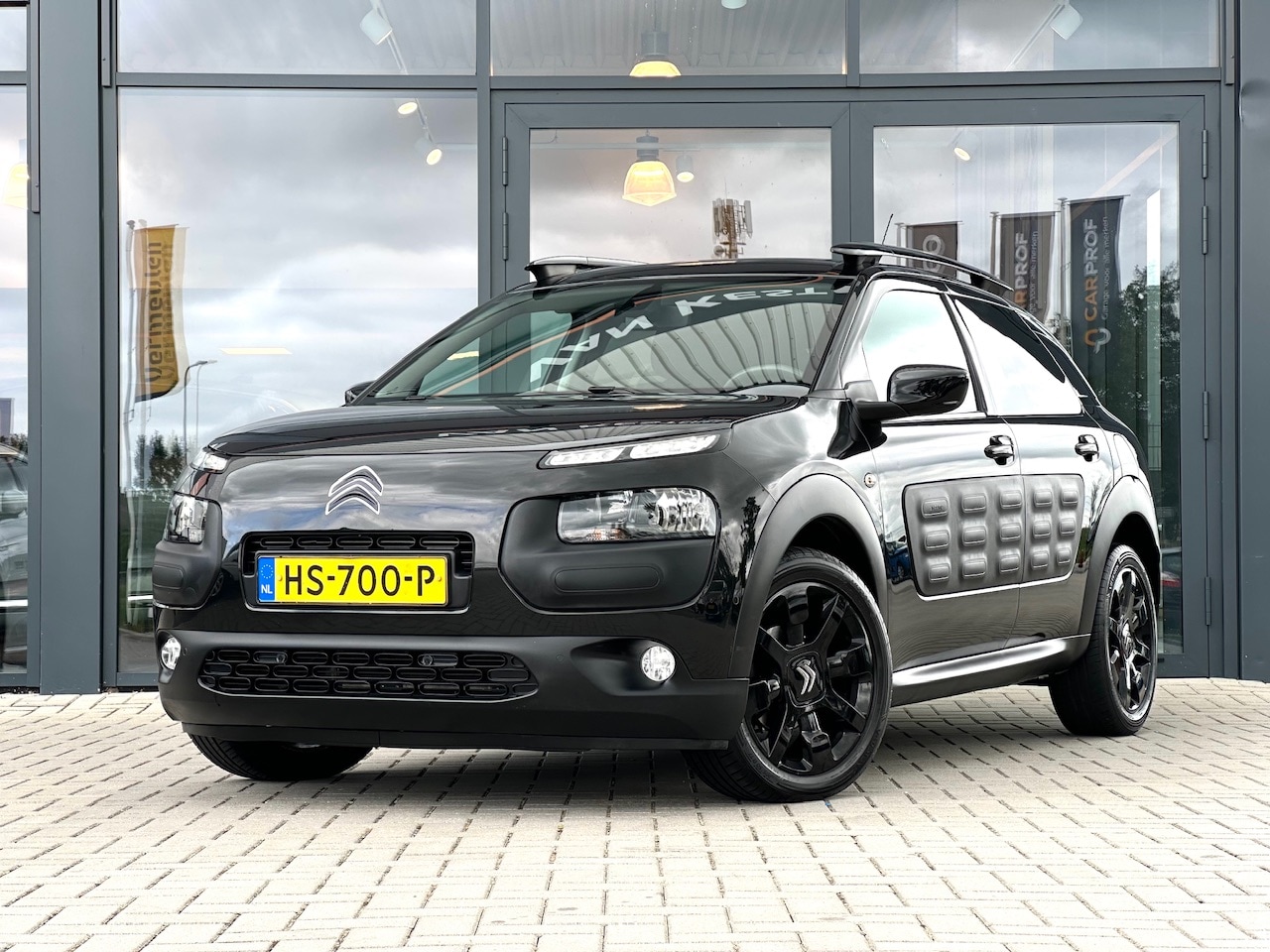 Citroën C4 Cactus - BlueHDi 100pk Black Edition Lage wegenbelasting / laag verbruik - AutoWereld.nl