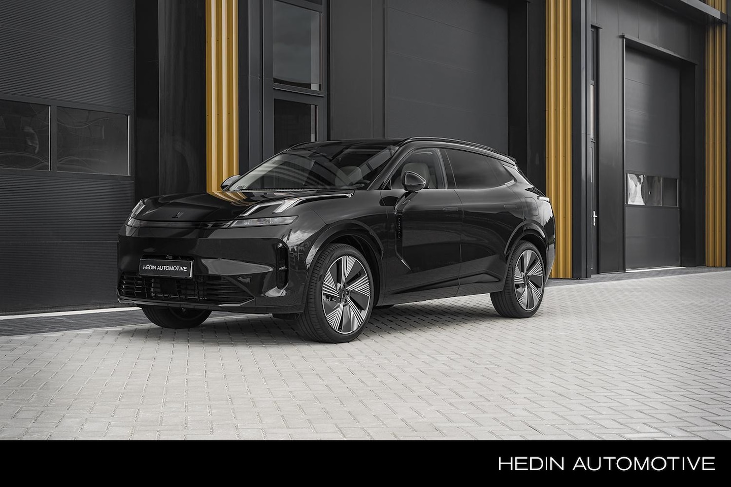Lynk & Co 08 - 1.5 More | 200 KM Electrisch | Panorama Dak | Android Auto | Apple CarPlay | 21 "LM Velgen - AutoWereld.nl