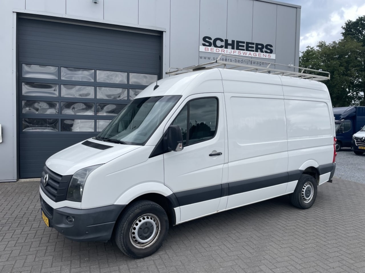 Volkswagen Crafter - 2.0 TDI 163PK L2H2 Airco | Navigatie | Imperiaal - AutoWereld.nl