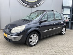 Renault Scénic - 2.0-16V Privilège Luxe Airco | Navi | Trekhaak | Panorama dak | Keyless entree