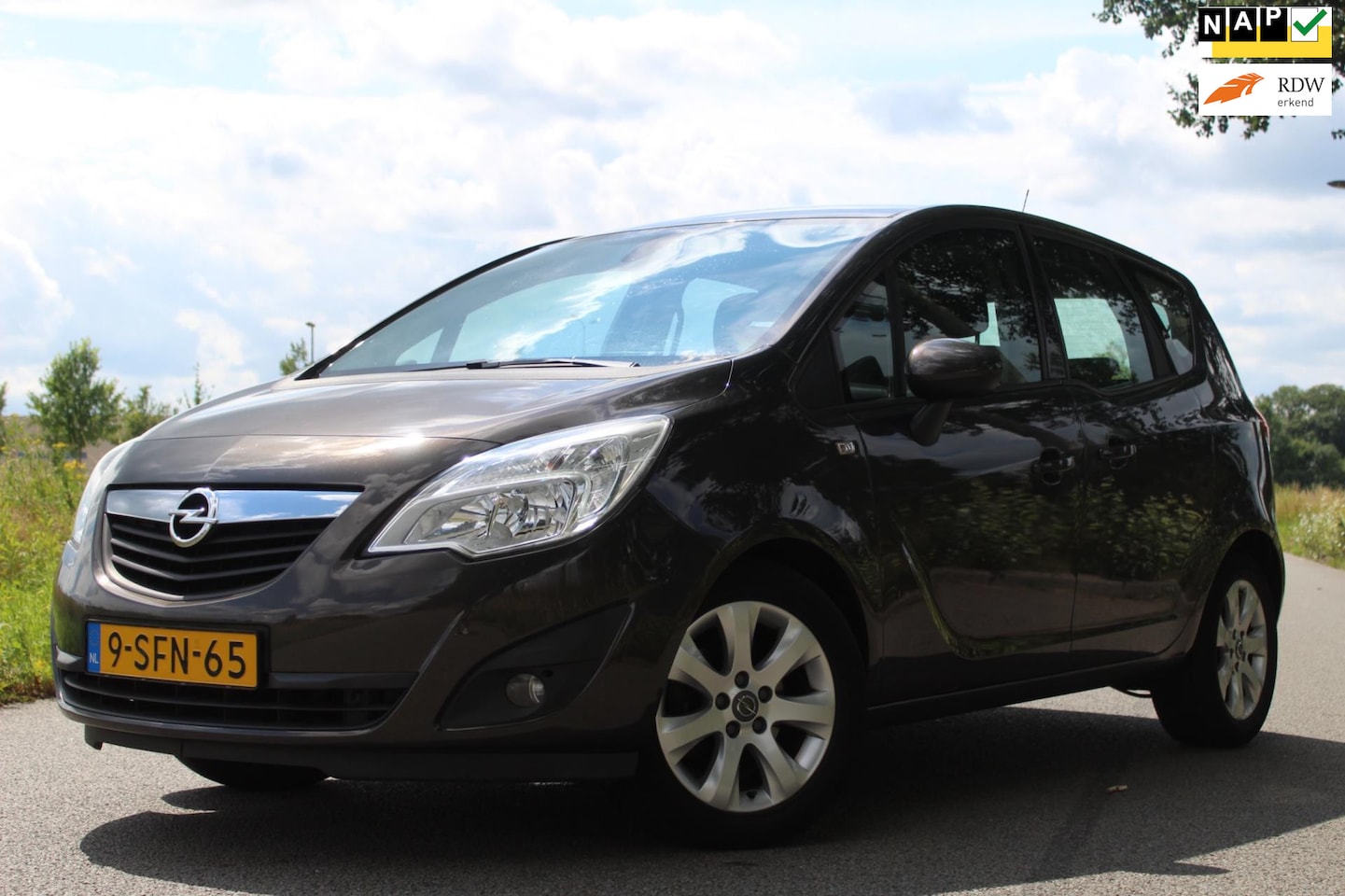 Opel Meriva - 1.4 Turbo Berlin 120 pk | AIRCO | PARKEERSENSOREN | LICHTMETALEN VELGEN - AutoWereld.nl