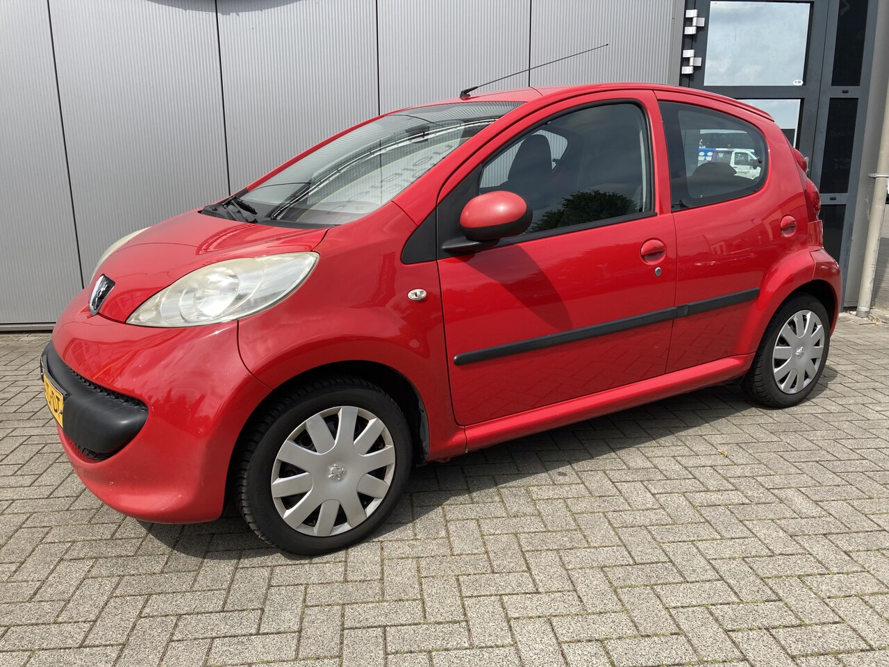Peugeot 107 - 1.0-12V XS elektrische ramen | Centrale vergrendeling | 5 drs - AutoWereld.nl