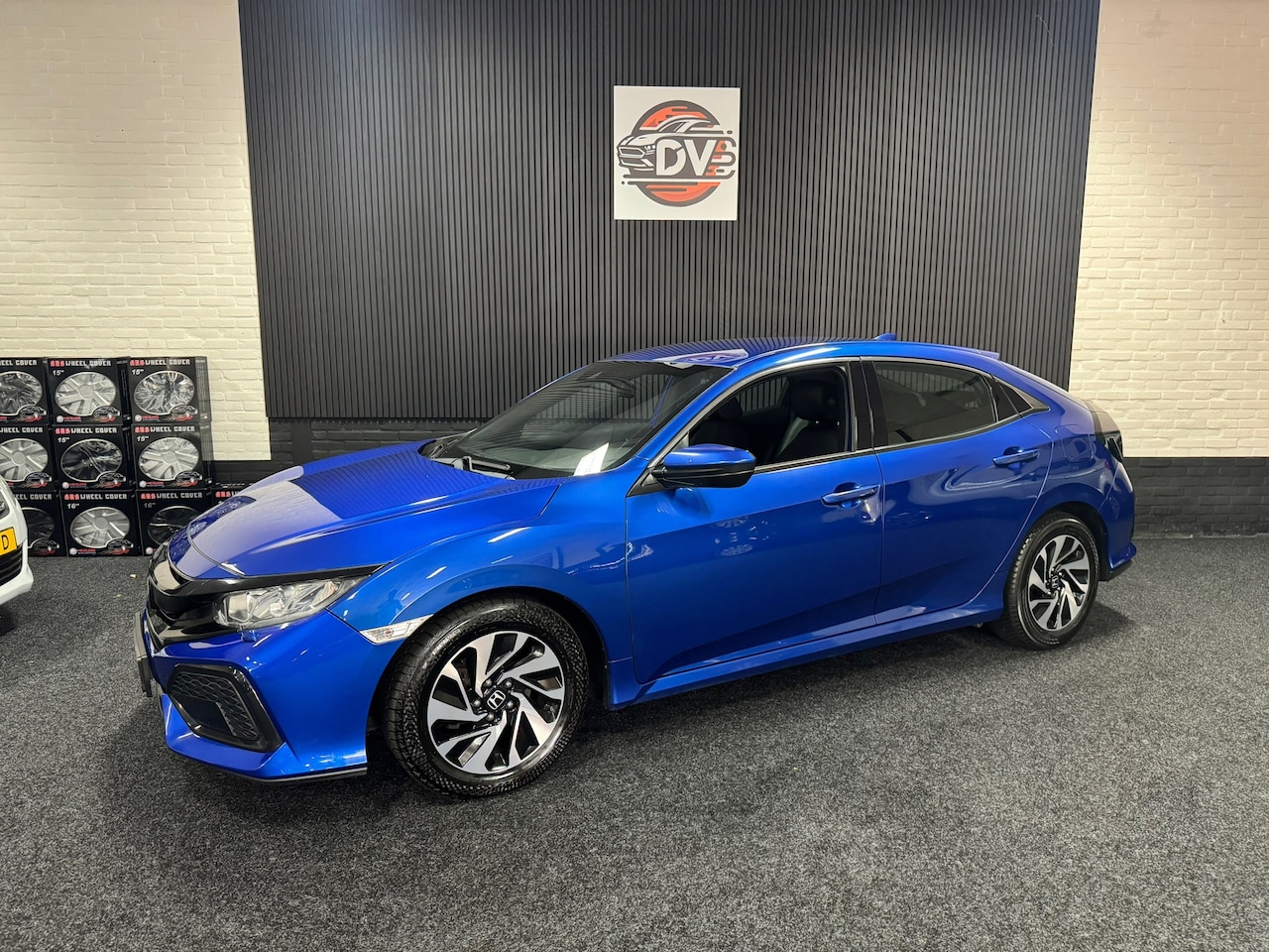 Honda Civic - 1.0 i-VTEC Premium 1.0 i-VTEC Premium, APPLE CAR PLAY, LMV, LED, STL VERW, CLIMAT - AutoWereld.nl