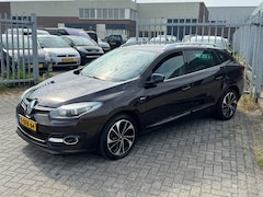 Renault Mégane Estate - 1.2 TCe Bose 116PK NL AUTO NAP Navi l Camera l Leer l LED l Trekhaak l Cruise TOPSTAAT l D