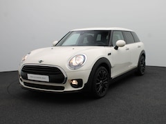 MINI Clubman - One Business Edition Connected Navigation + PDC + Cruise Control +17''