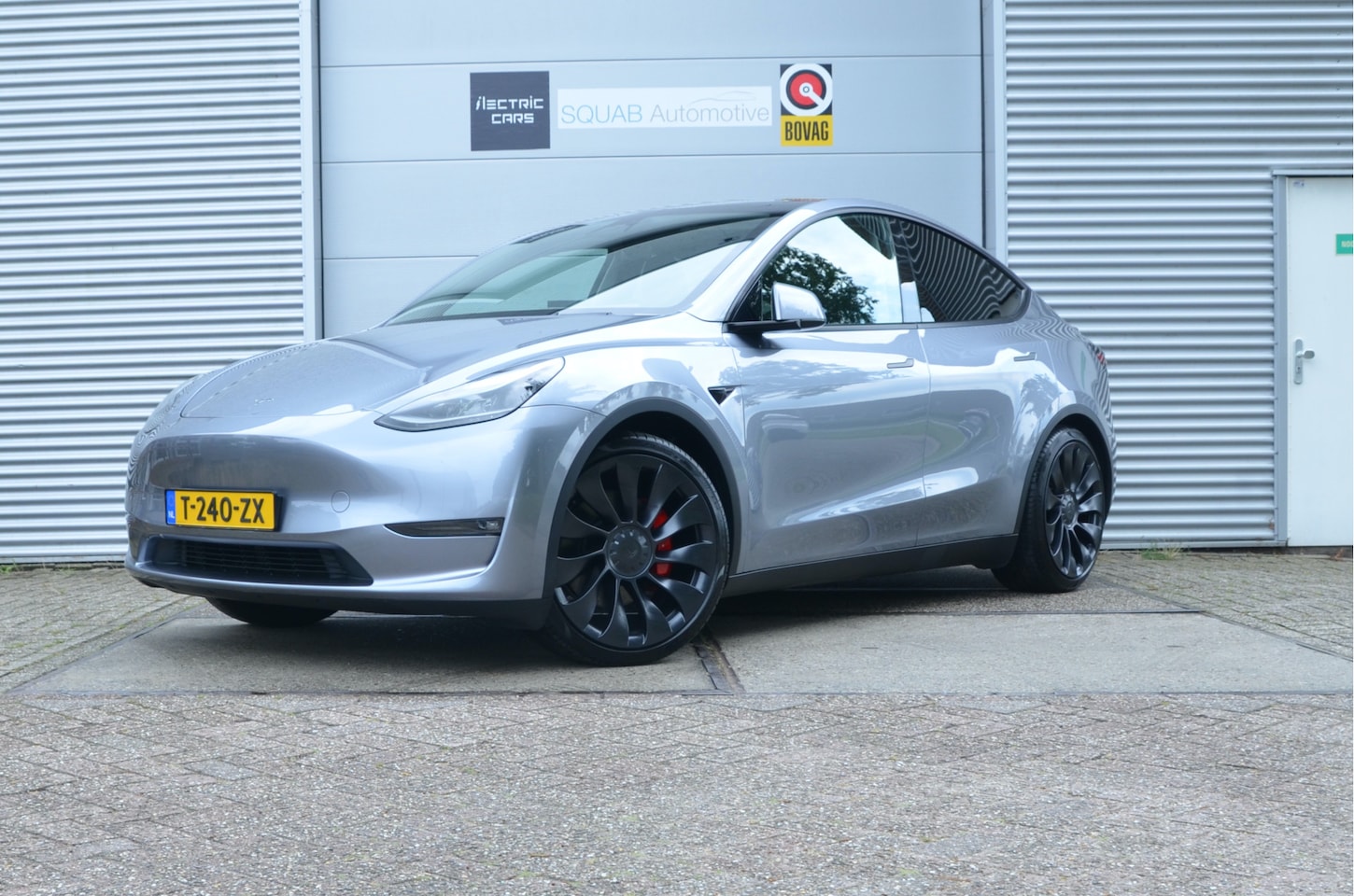 Tesla Model Y - Performance AWD 75 kWh Trekhaak (1.600kg), AutoPilot - AutoWereld.nl